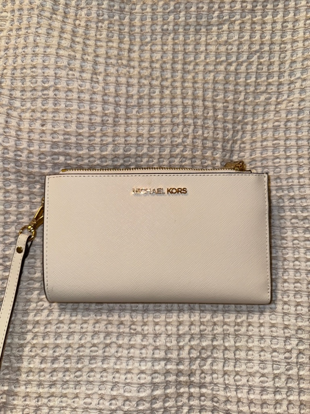 Michael Kors Ivory/Gold Saffiano Leather Wristlet Clutch